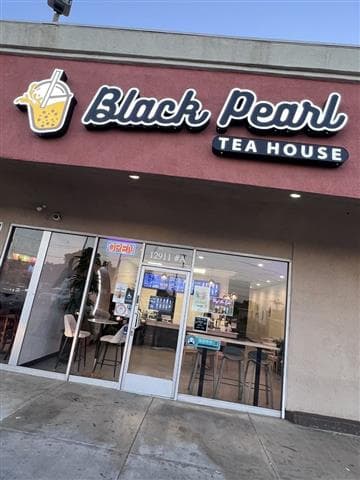 Black Pearl Tea House Avatar