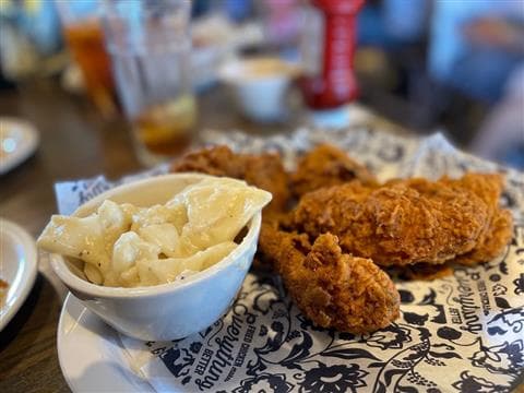 Cracker Barrel Old Country Store Avatar