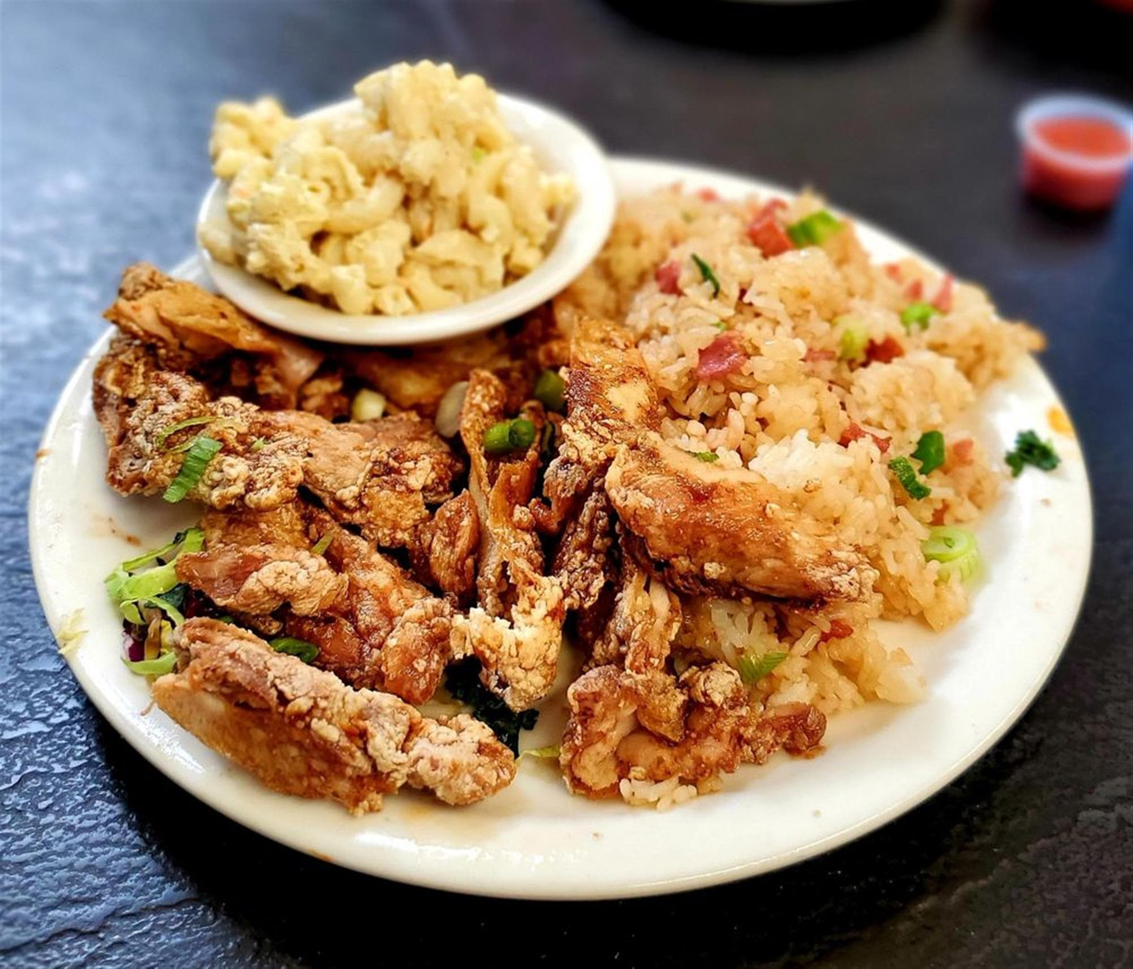 Lili's Restaurant & Bar