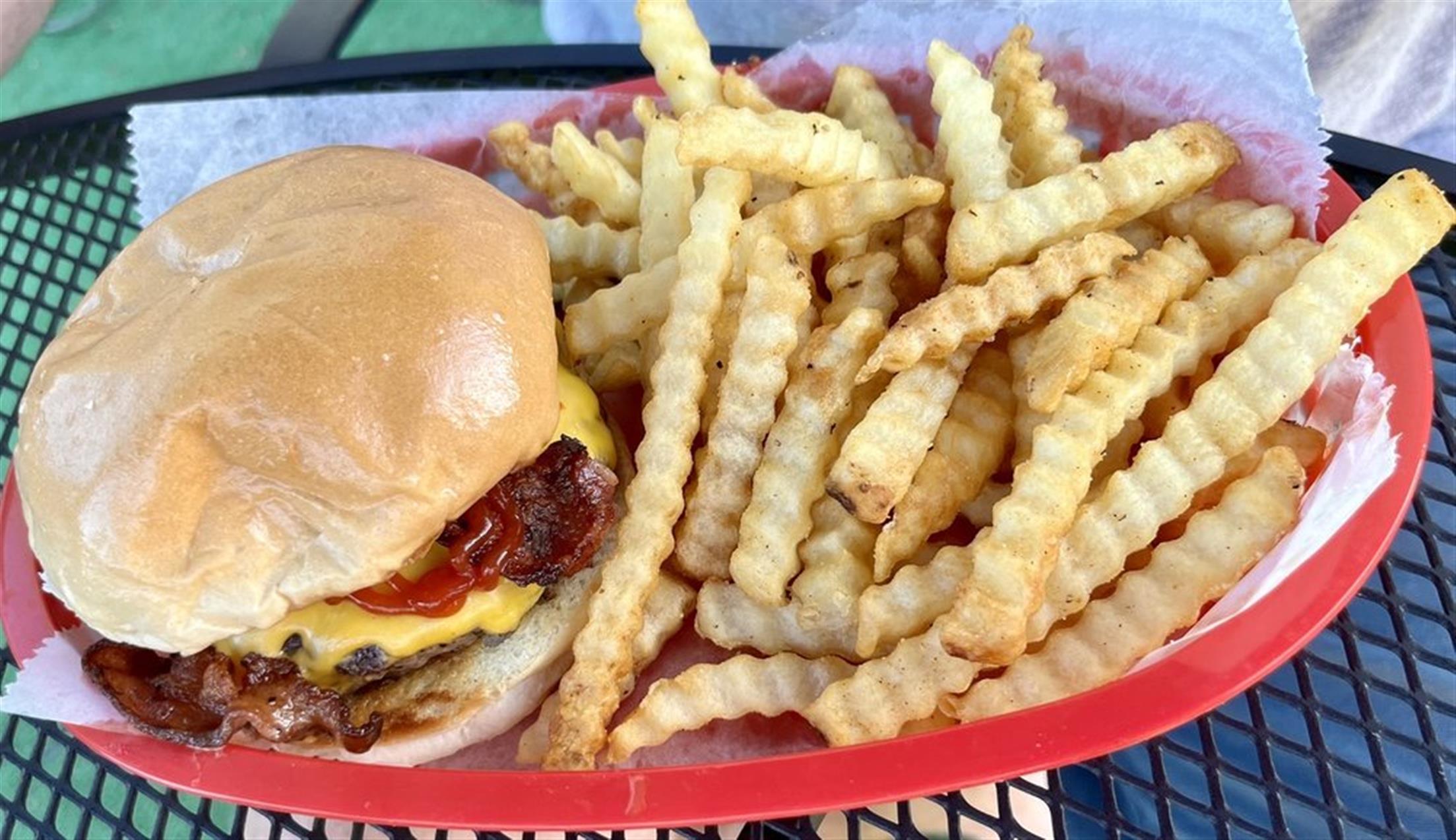 Court'n House Bar & Grill