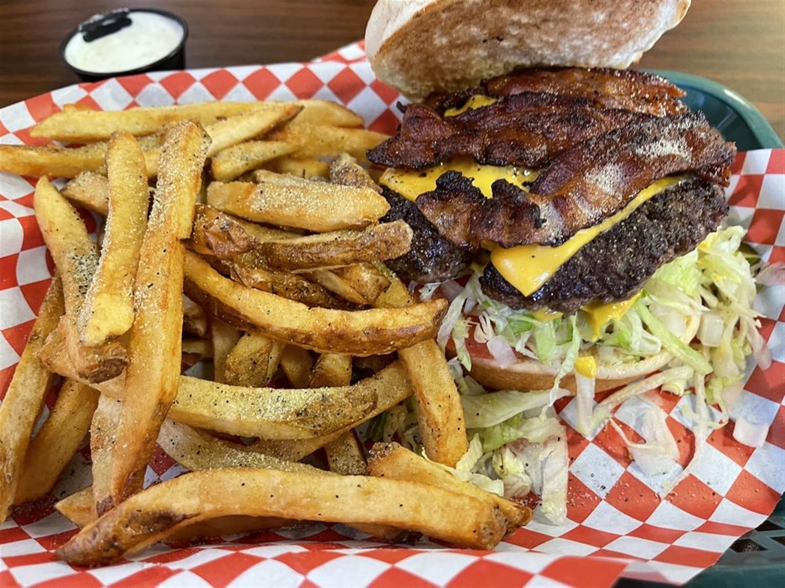 Porky's Burgers & Wings