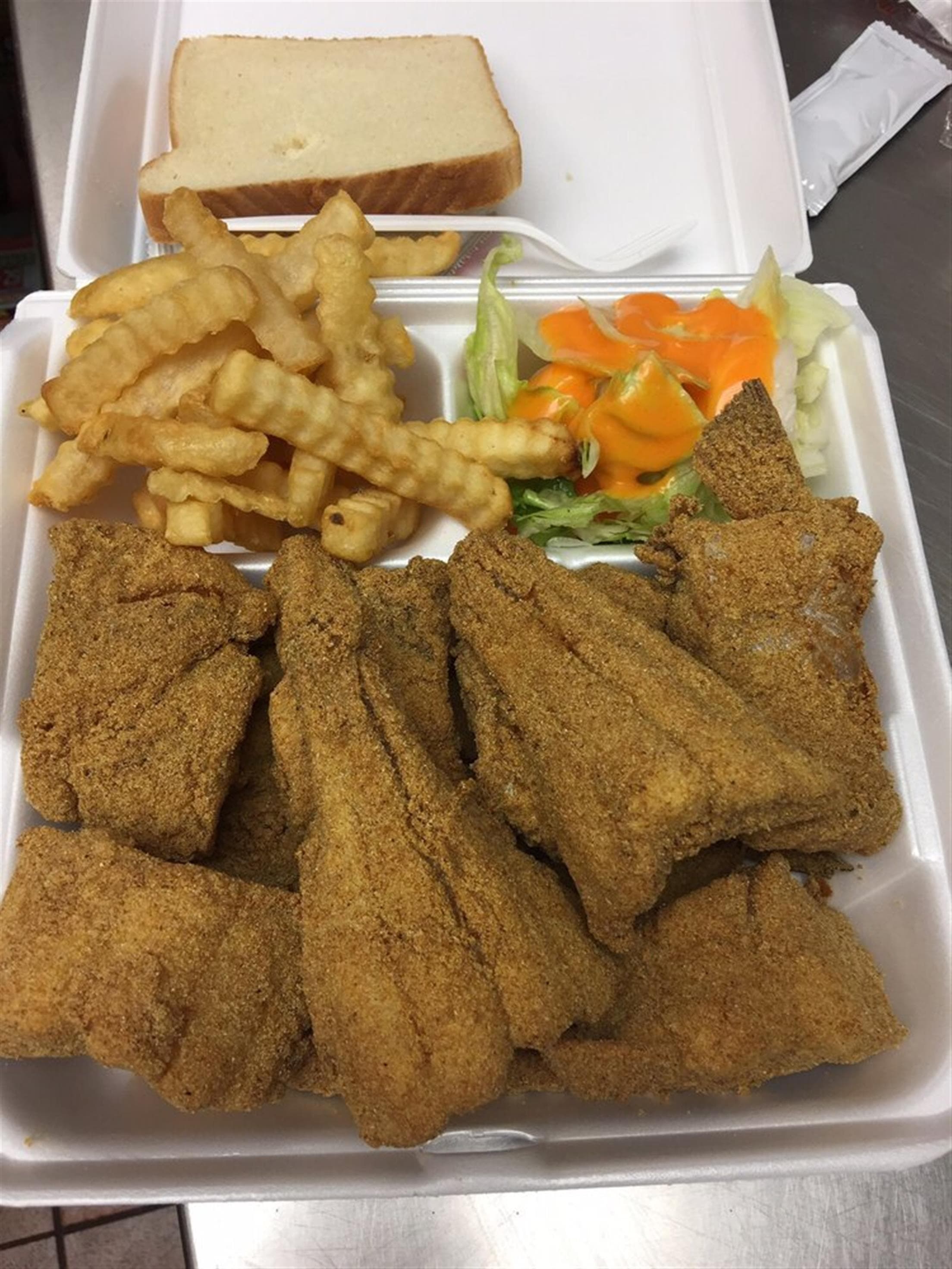 CN Seafood Market & Restaurant