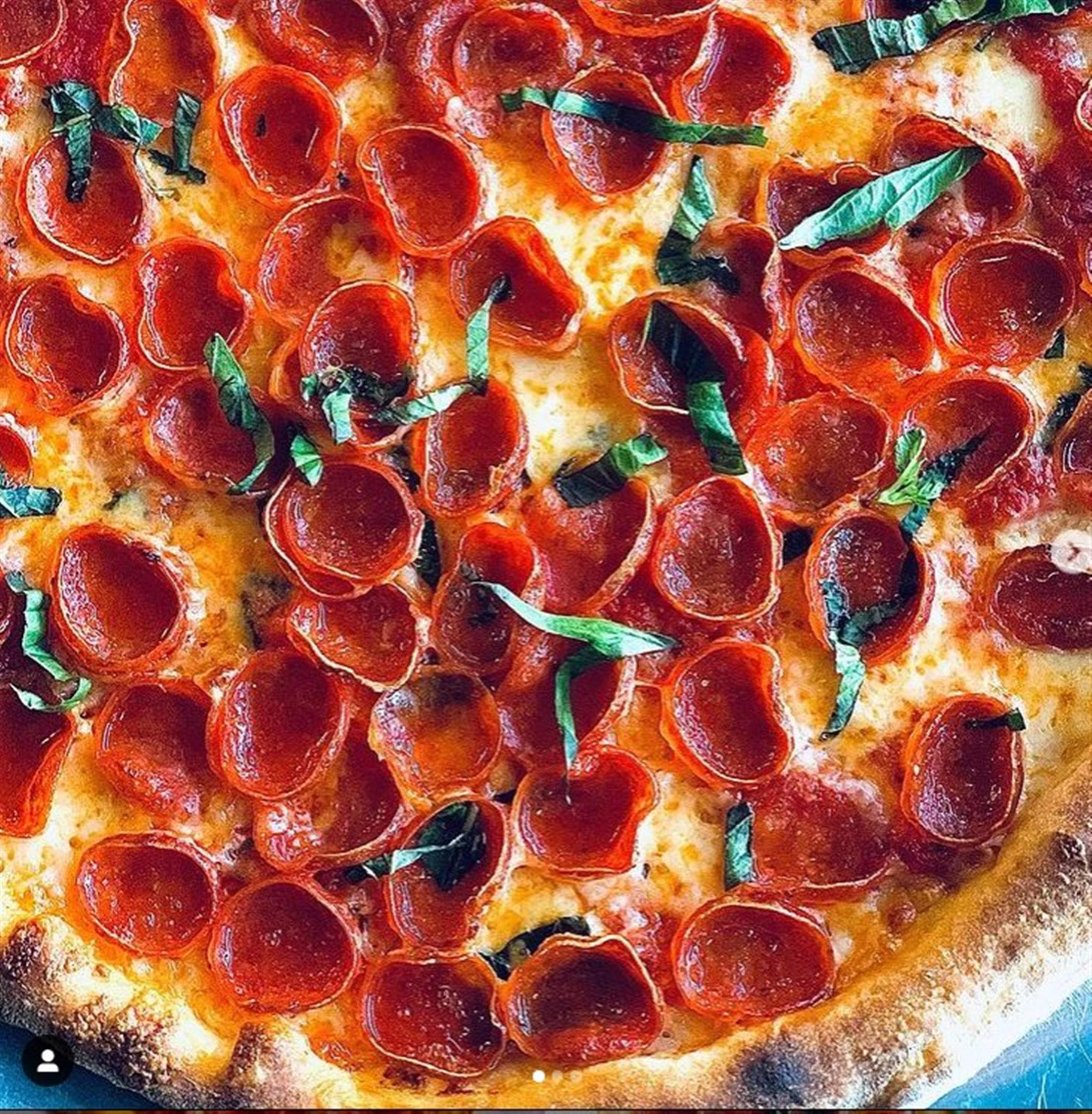 Delucca - Gaucho Pizza & Wine