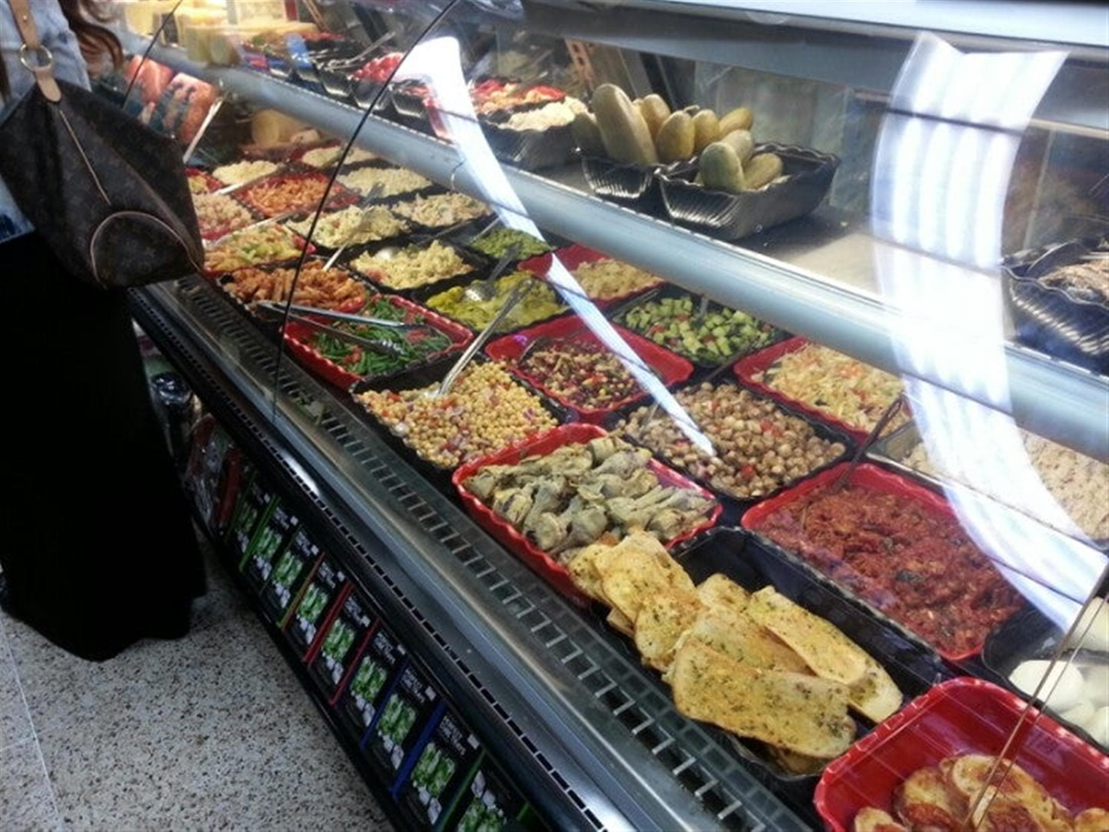 Bay Cities Italian Deli & Bakery