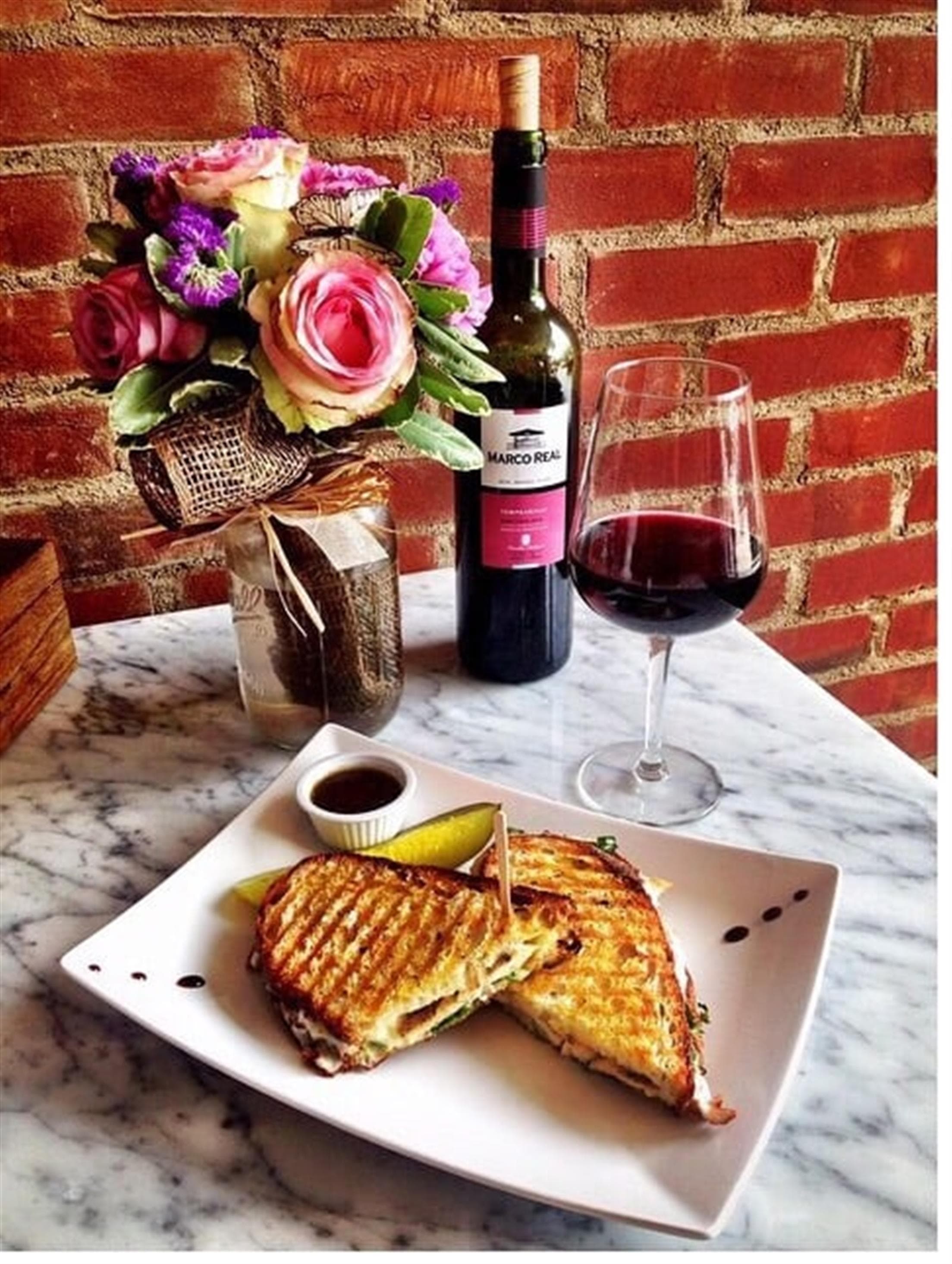 Michaelangelo's Wine Bar