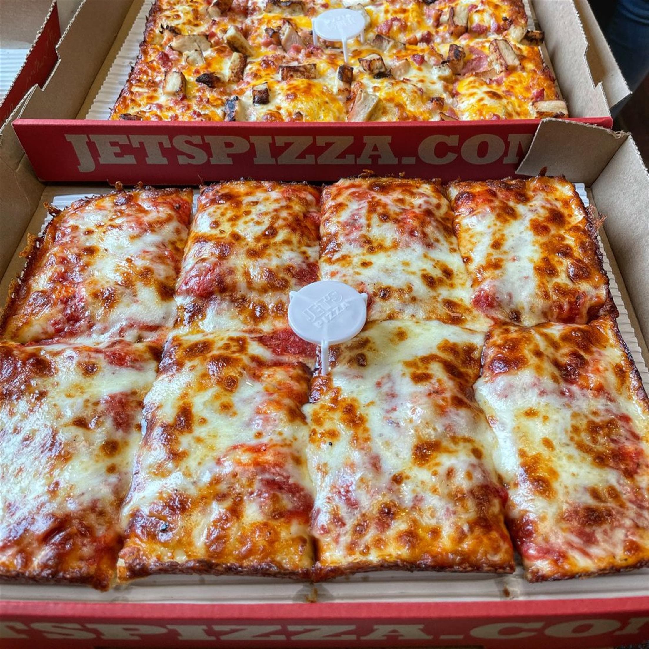 Jet’s Pizza