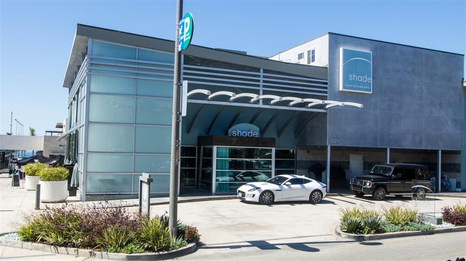 Shade Hotel