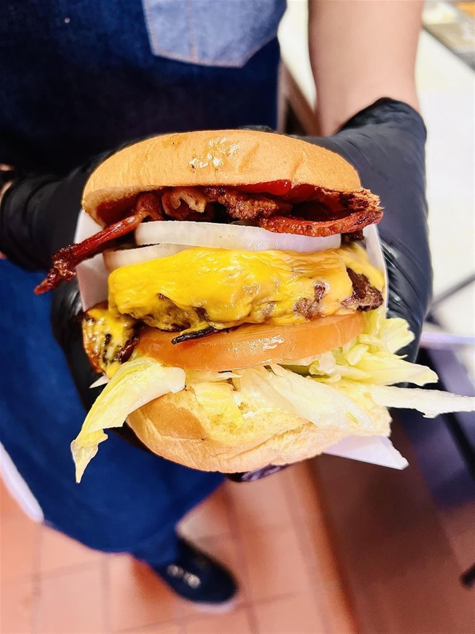 Balboa Island Market & Grille