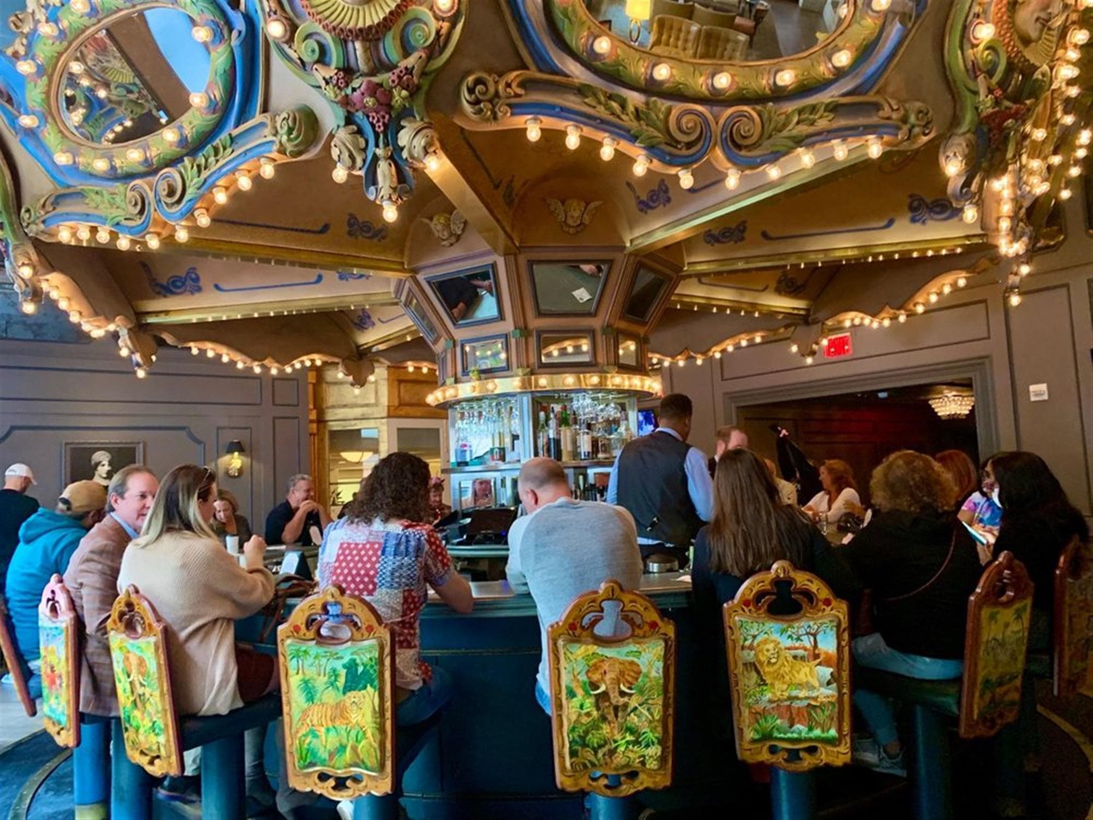 The Carousel Bar & Lounge