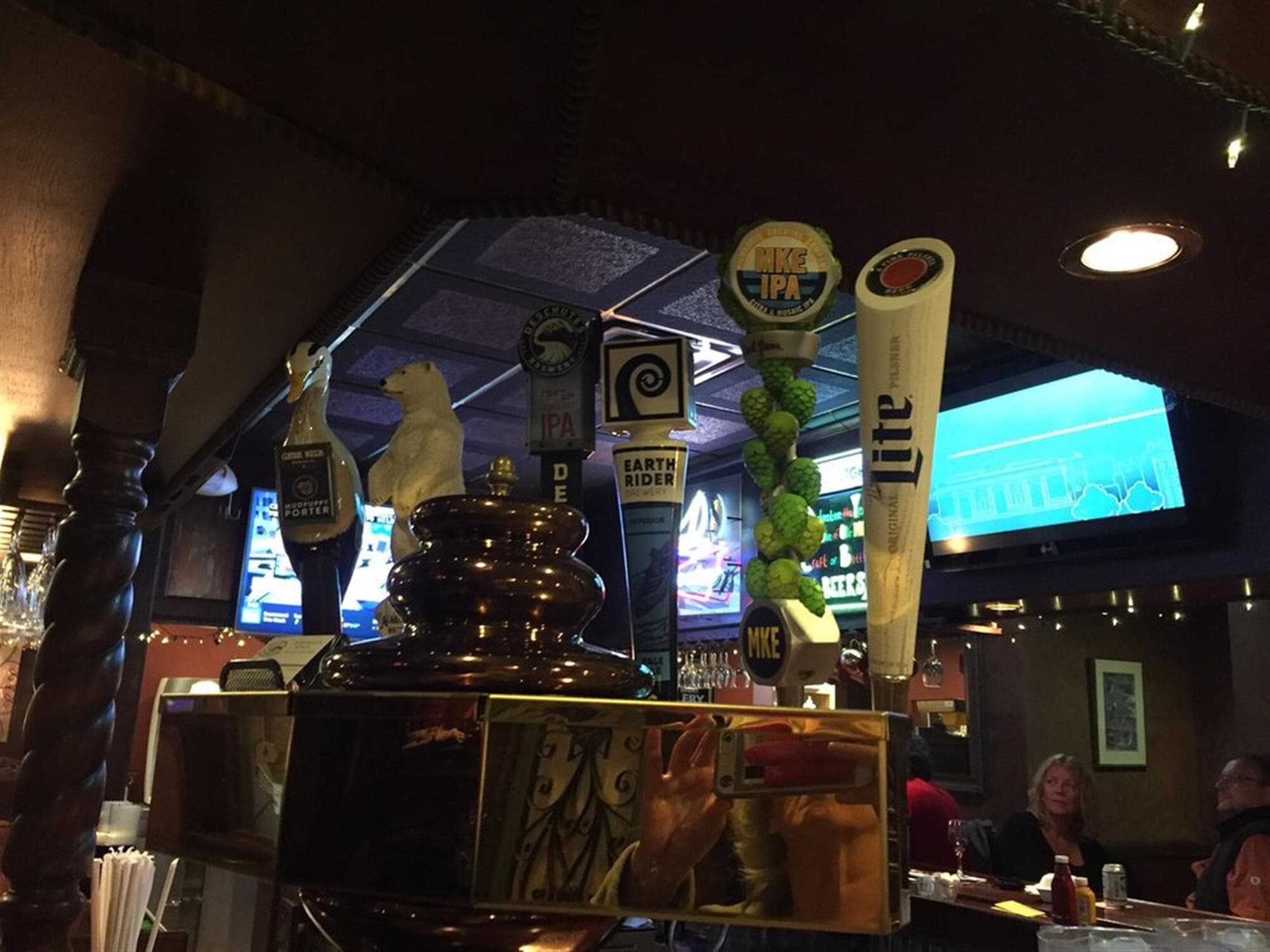 Pier Plaza Restaurant