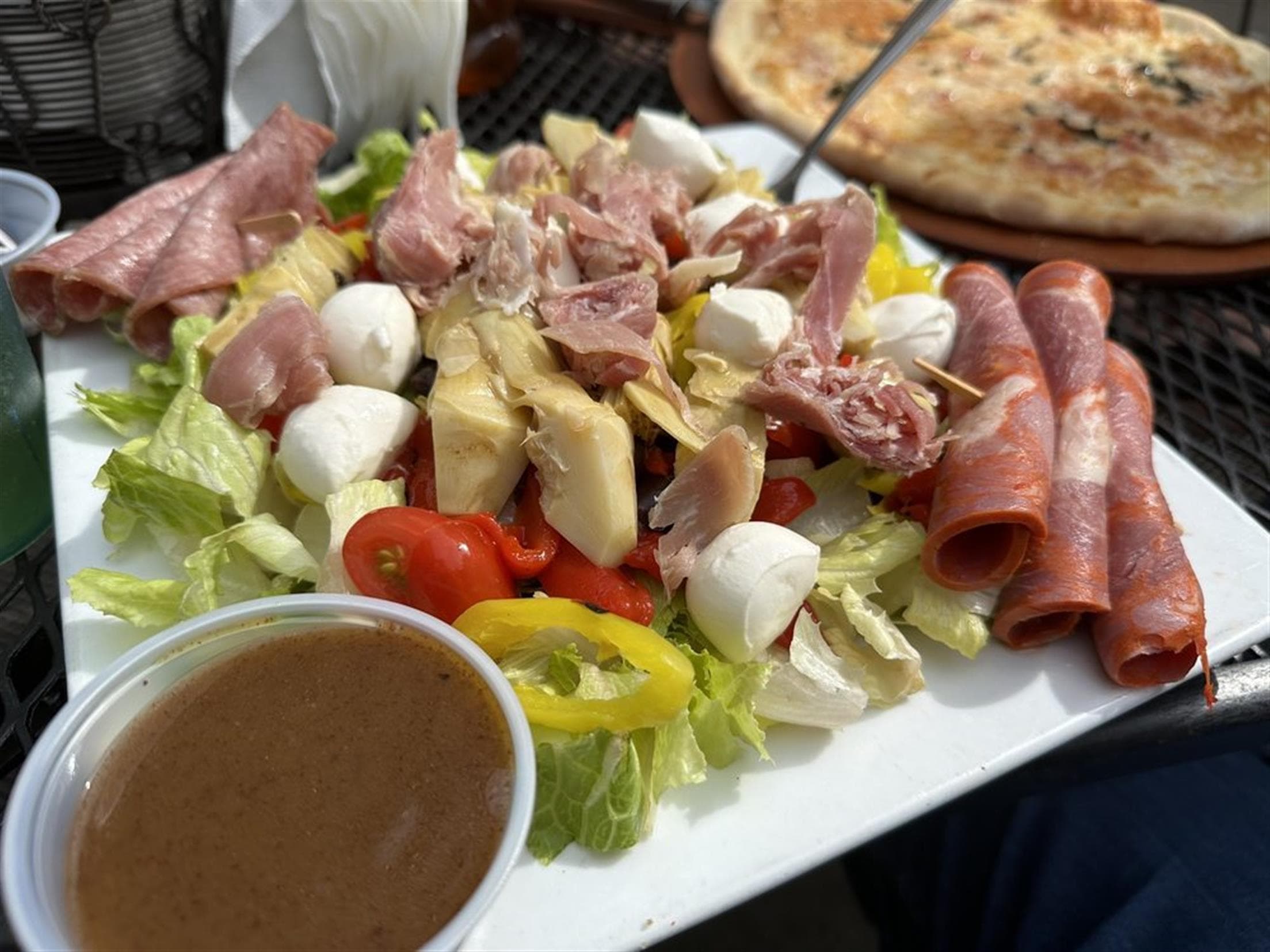 Magnolia's Deli & Cafe