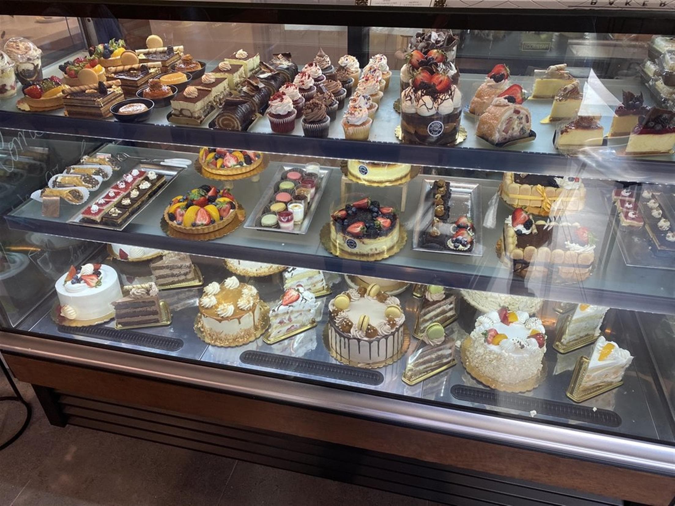 Las Chicas Bakery & Cafe