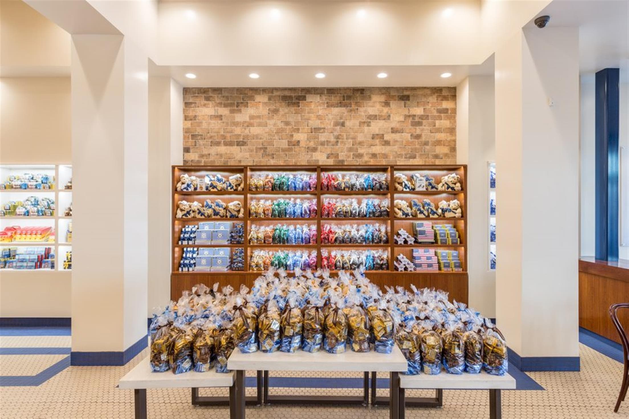Ghirardelli Ice Cream & Chocolate Shop