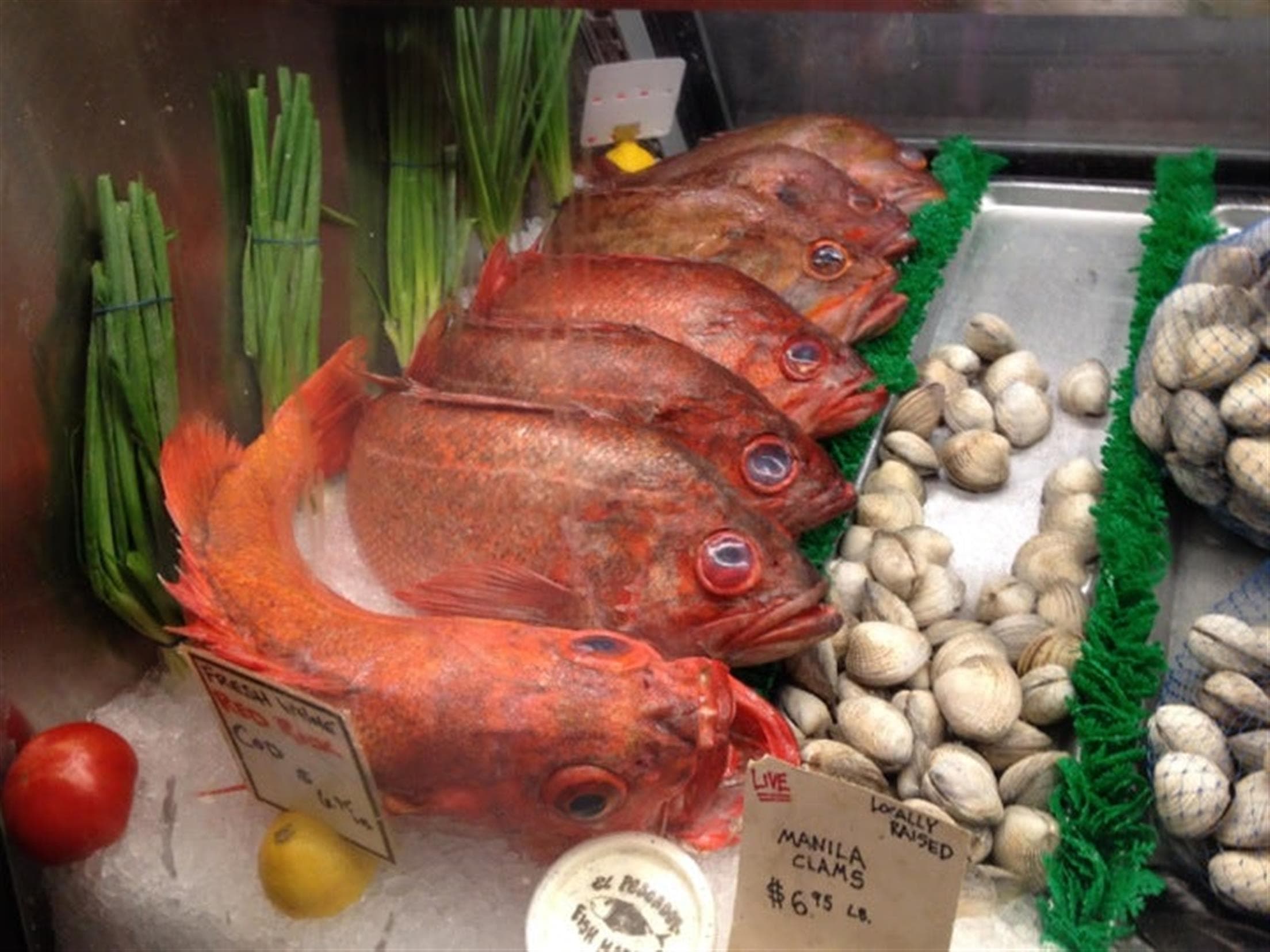 El Pescador Fish Market