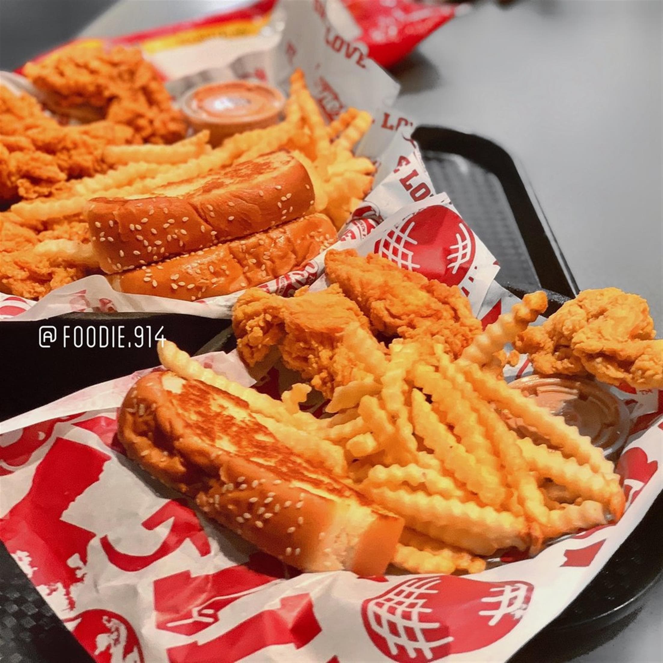 Raising Cane's Chicken Fingers