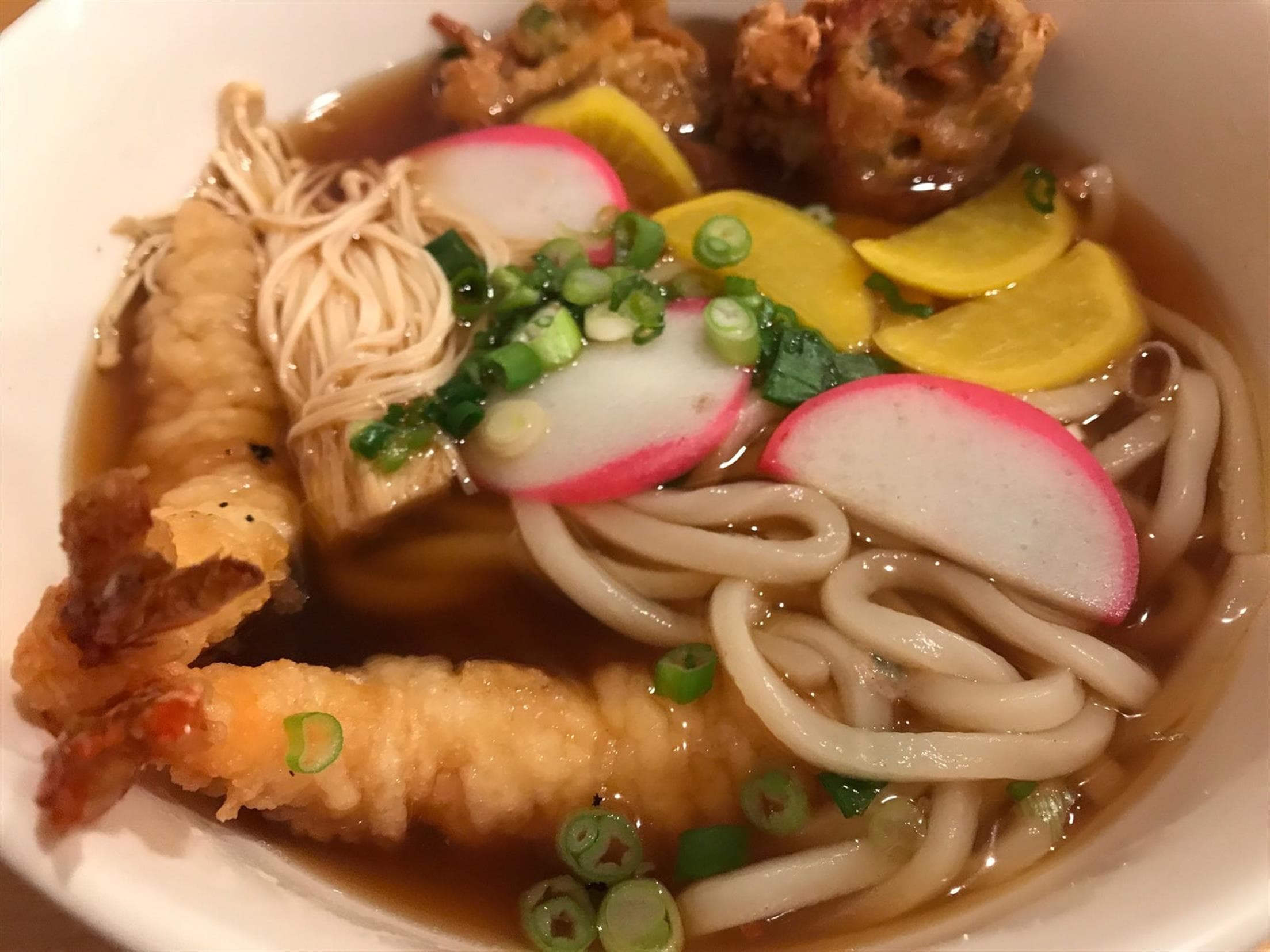 Le's Sushi Bar and Restaurant