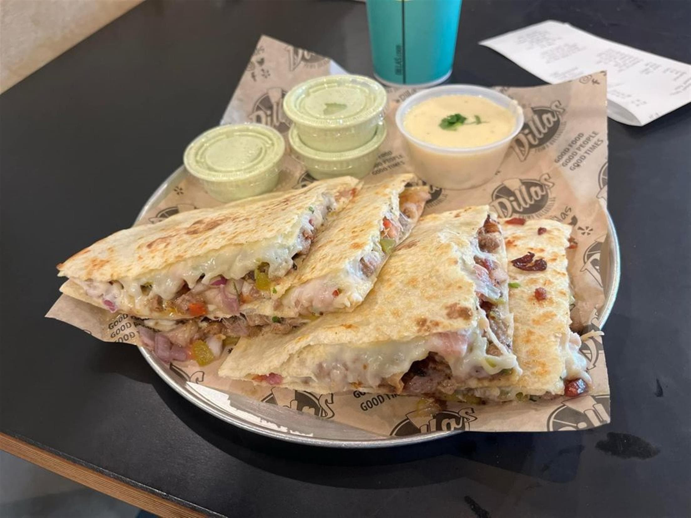 Dillas Quesadillas