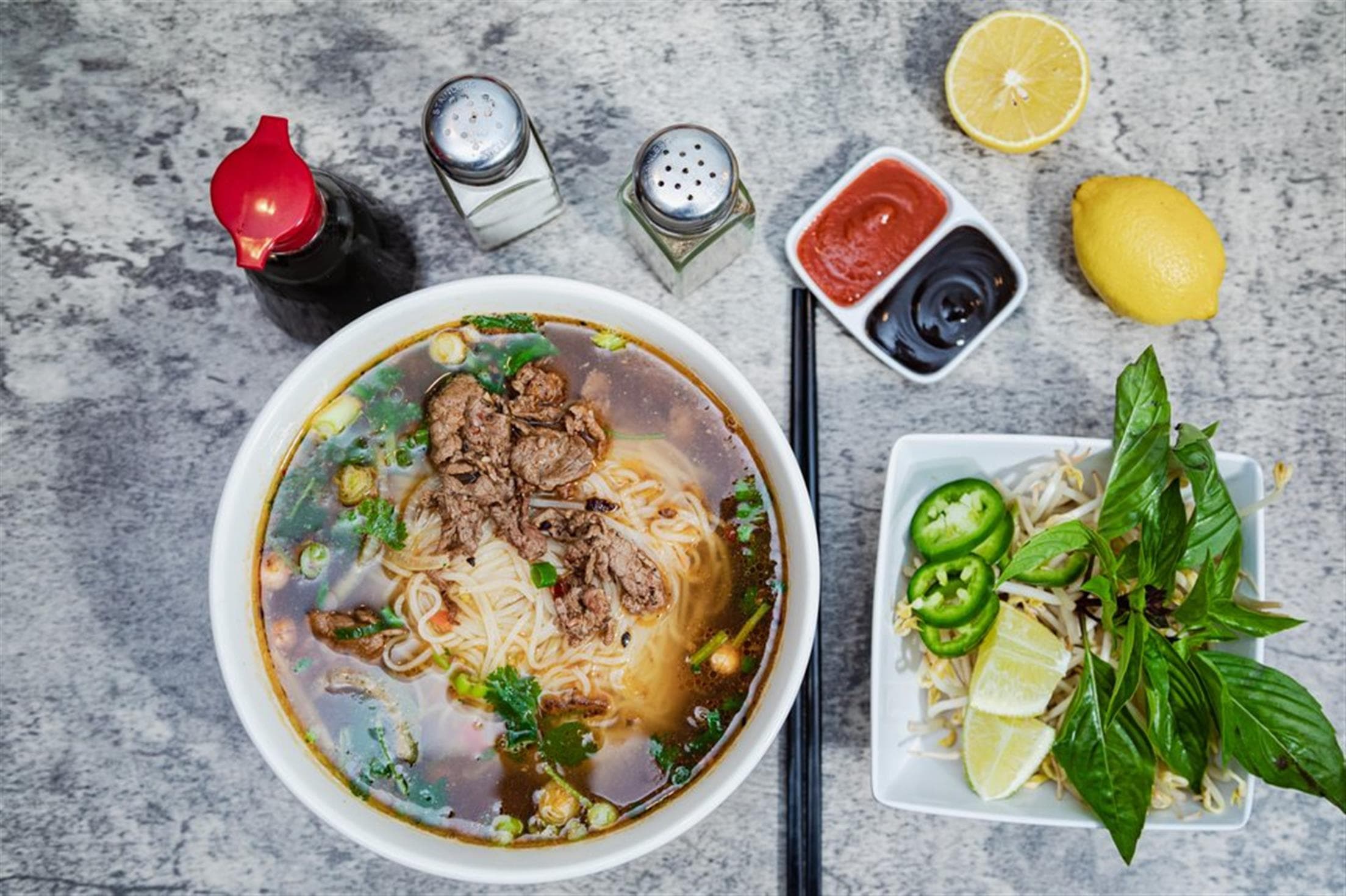 Pho L'amour Noodles & Grill
