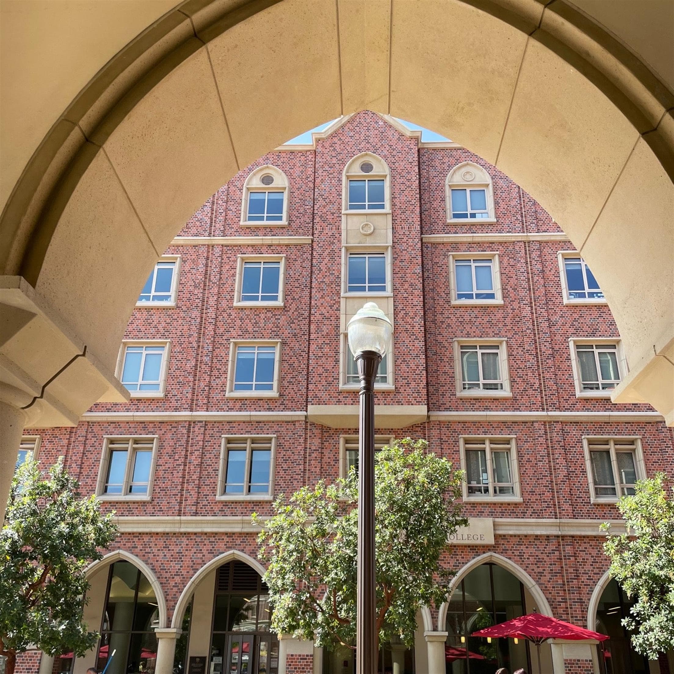 Cafe Dulce (DULCE USC VILLAGE)