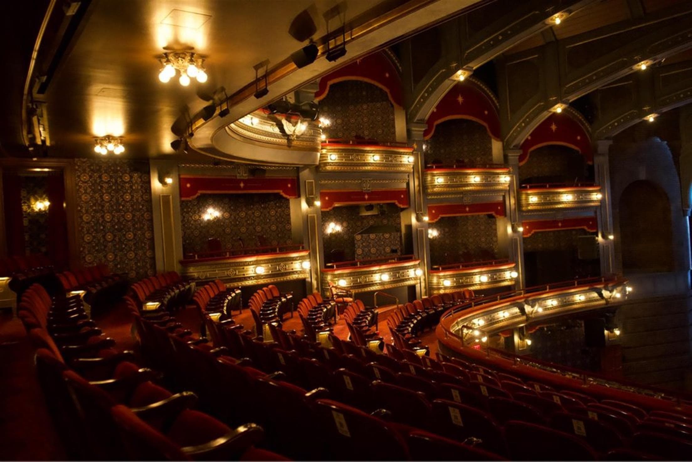 Lyric Theatre