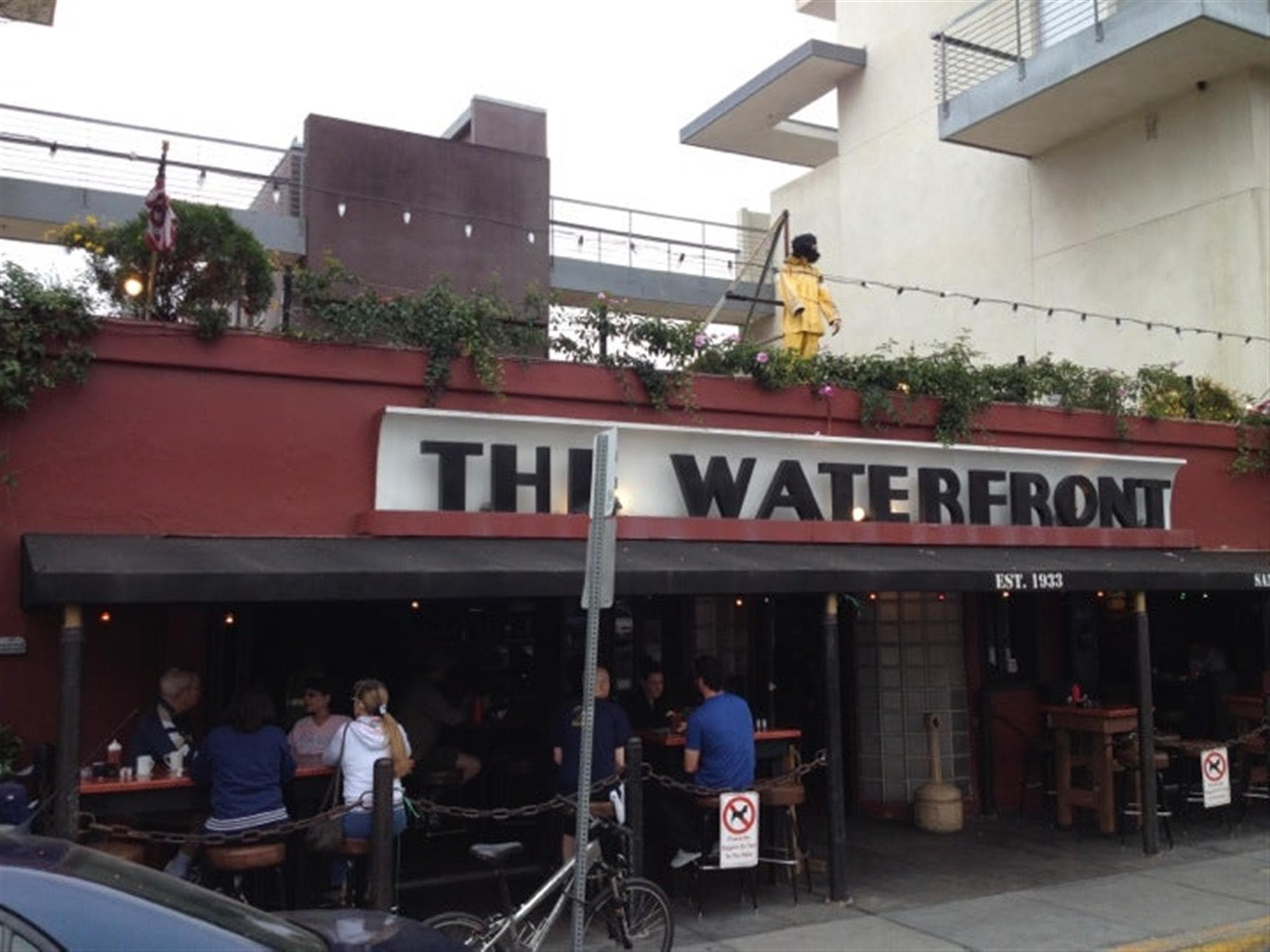 Waterfront Bar & Grill