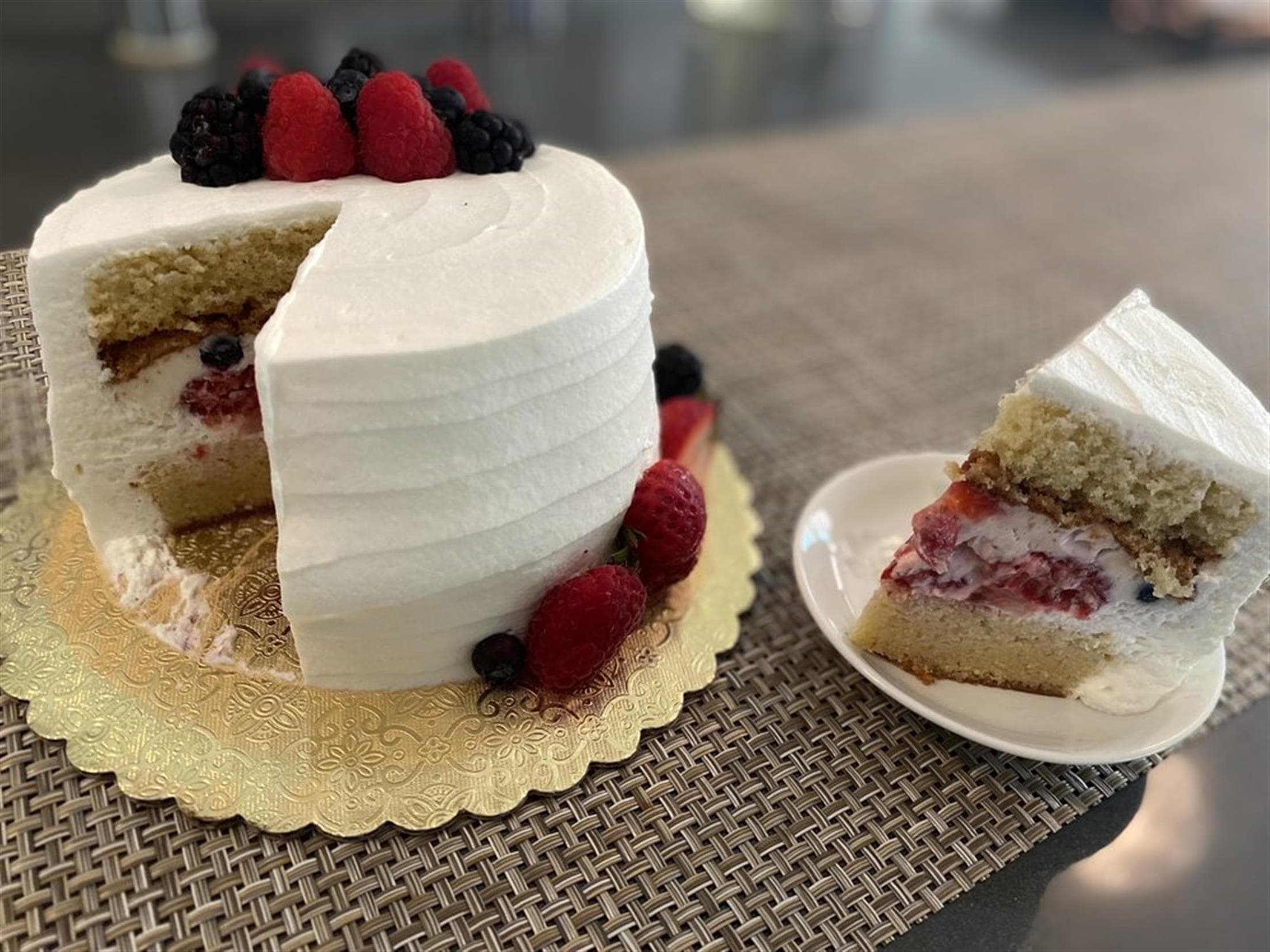 Crème Bakery