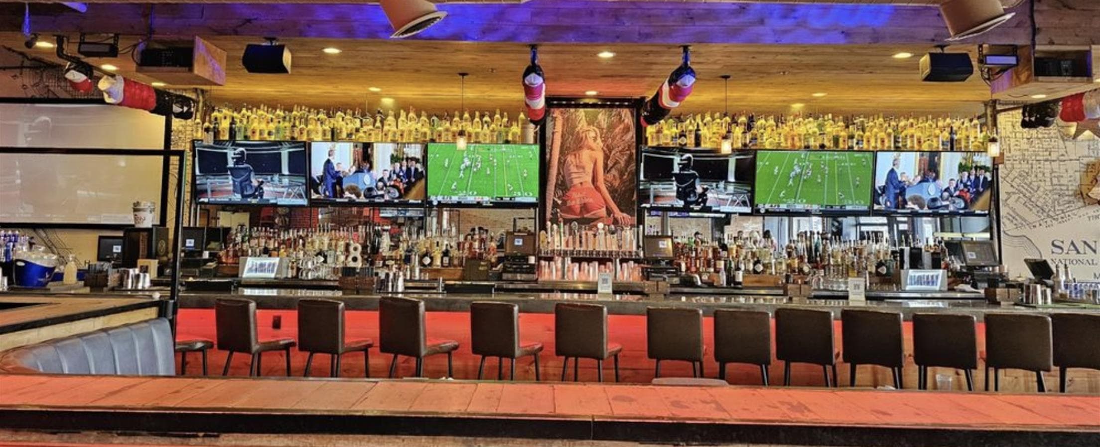 Las Hadas Bar & Grill