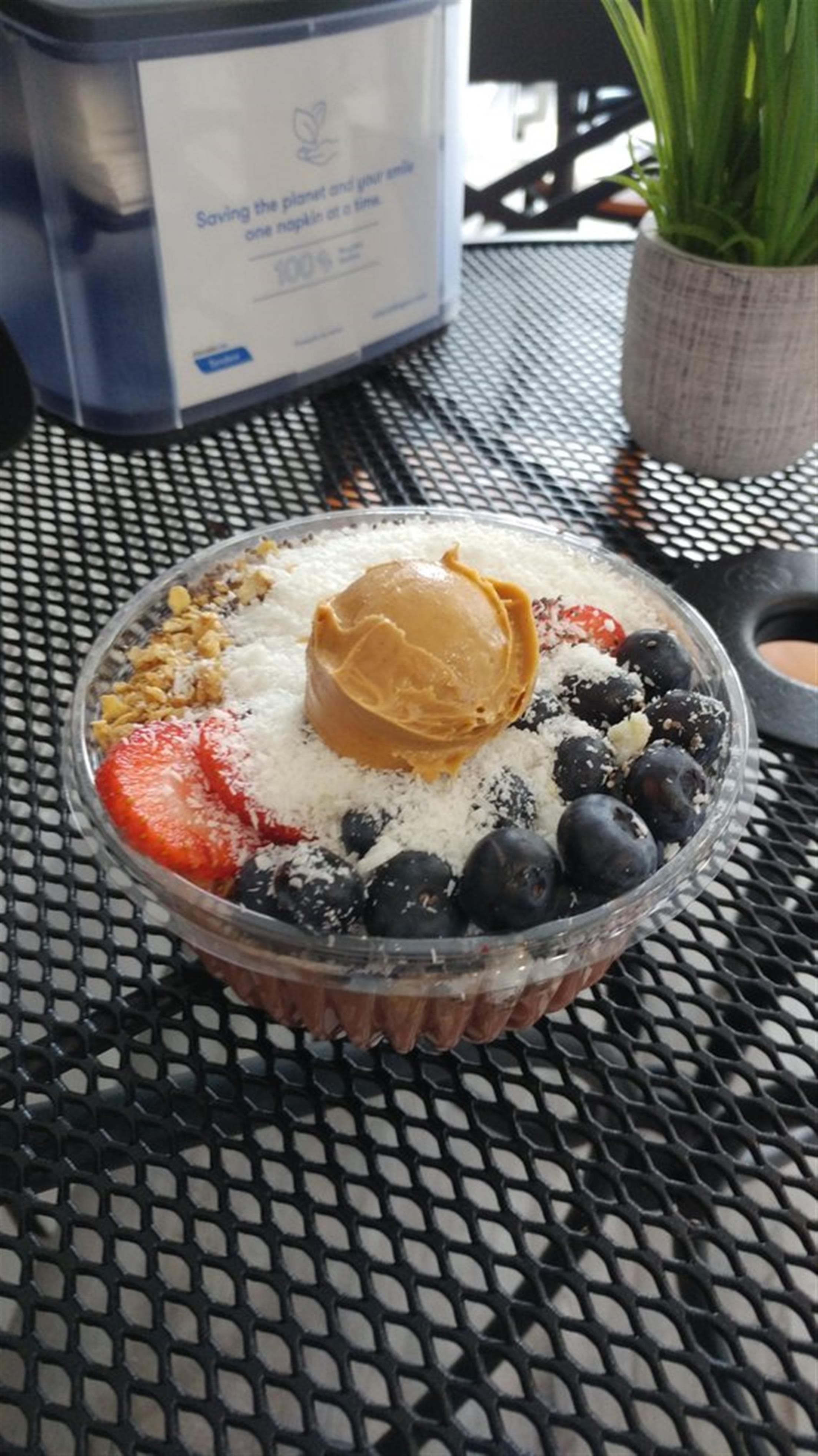 Refresh Cafe and Smoothie Bar