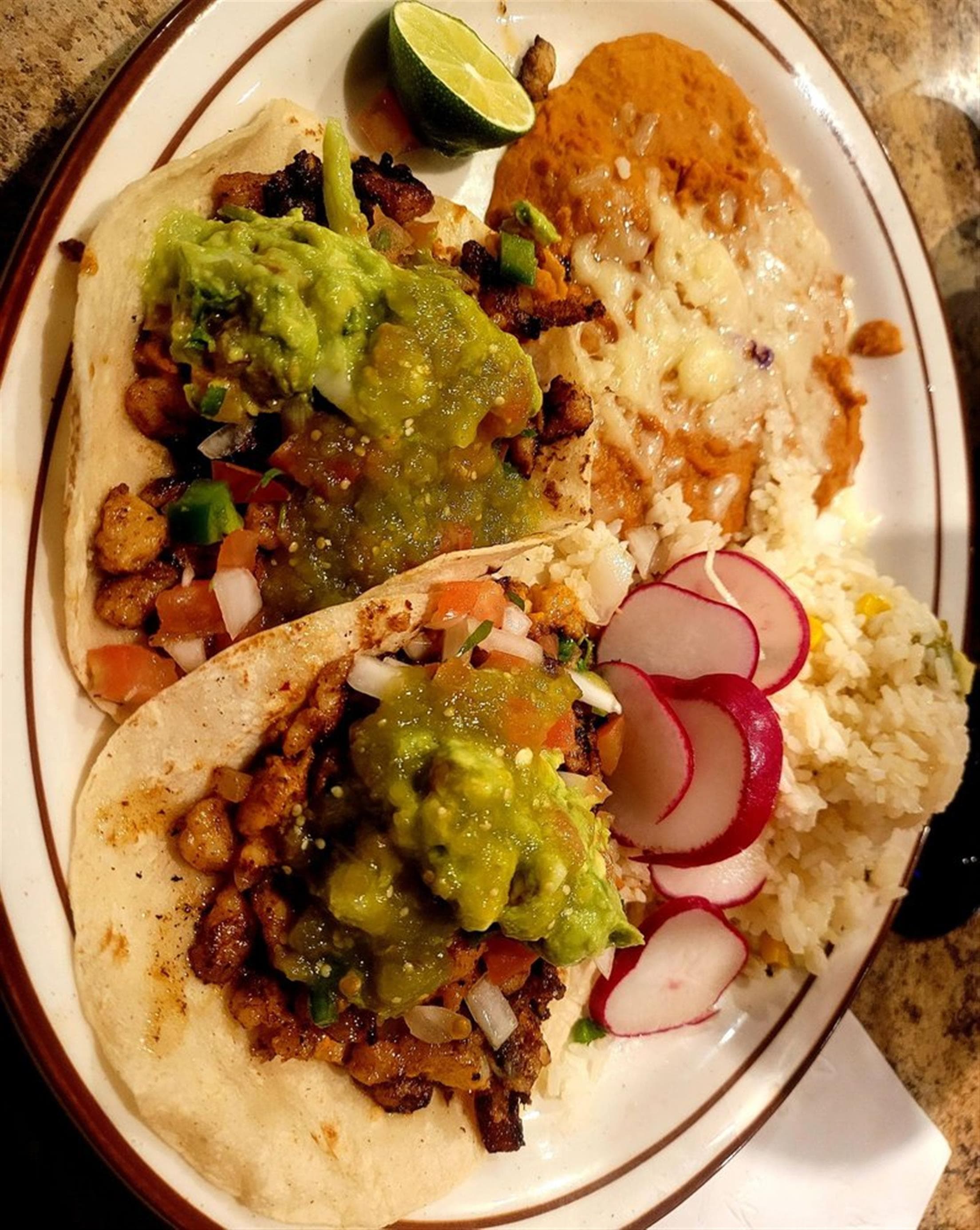 Los Robles Bar and Grill