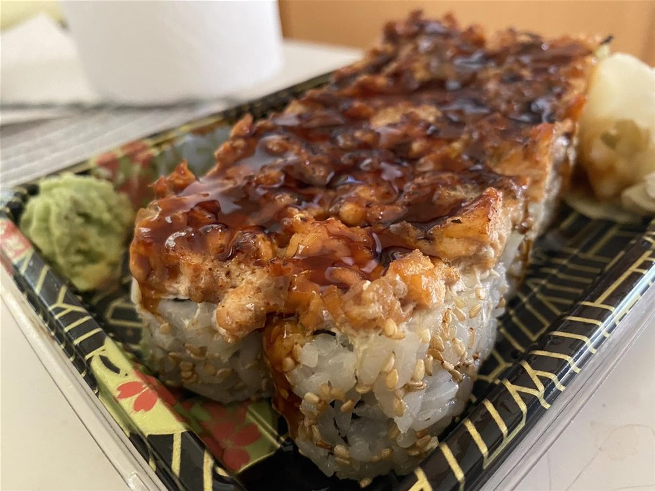 Nishi Poke & Sushi Roll