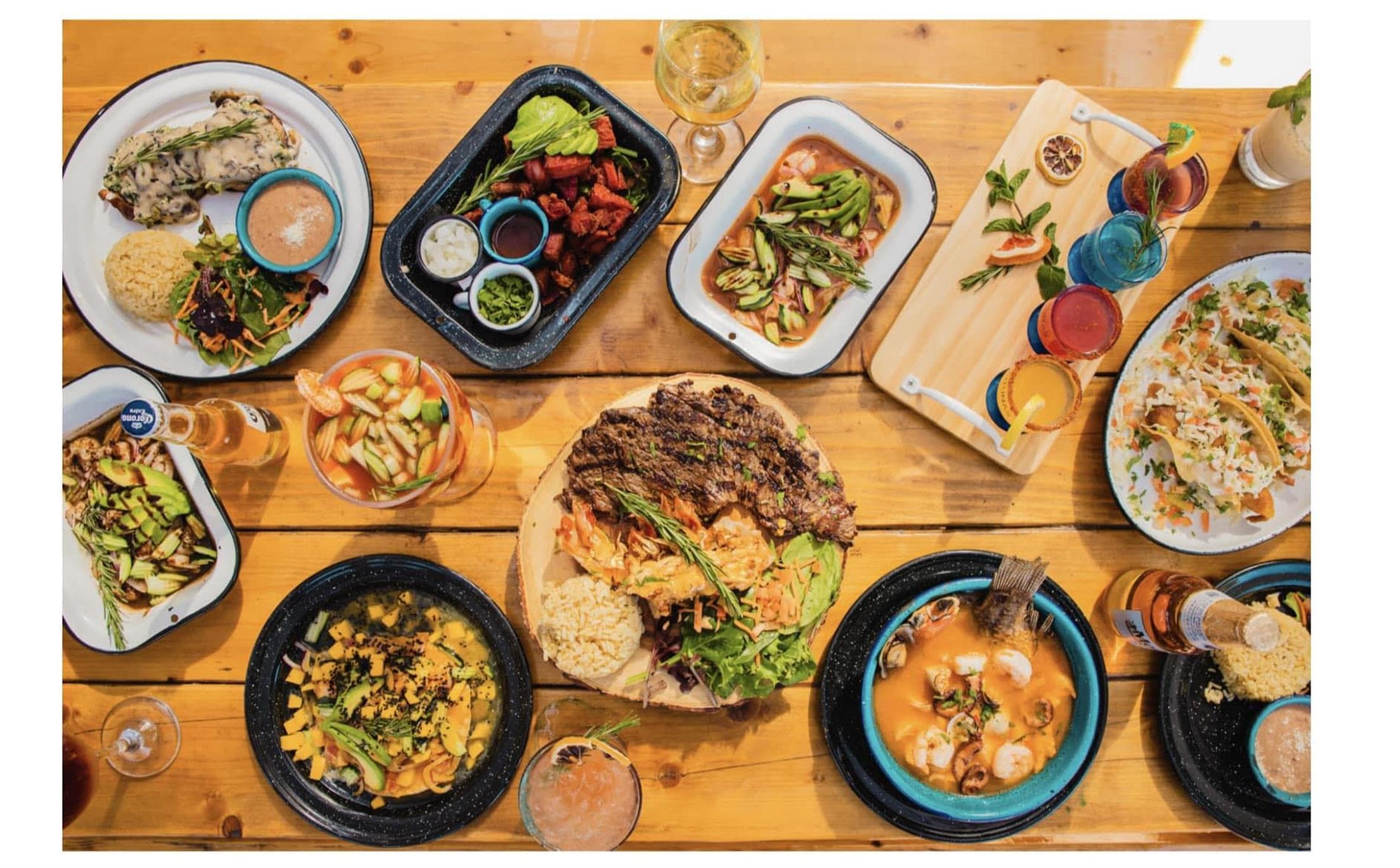 Four Tunas Fish & Bar
