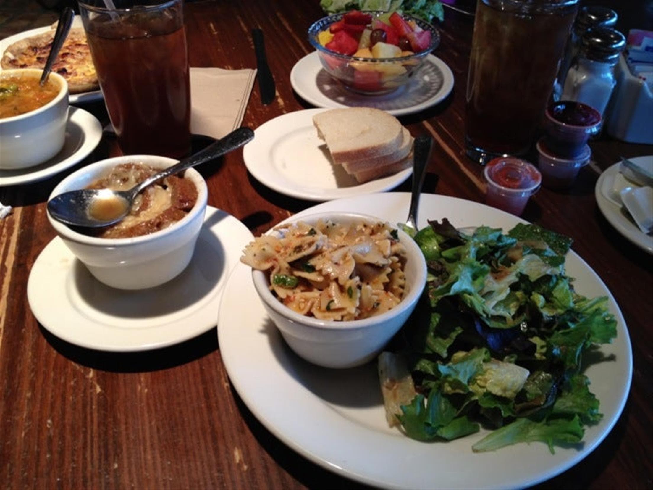 la Madeleine French Bakery & Cafe Pl
