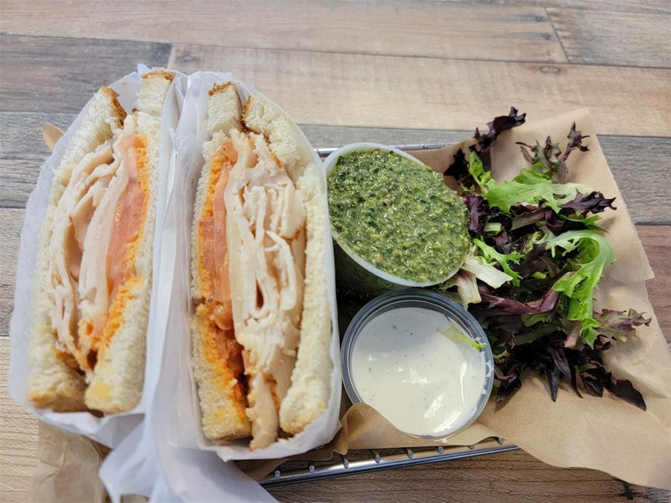Woods Deli