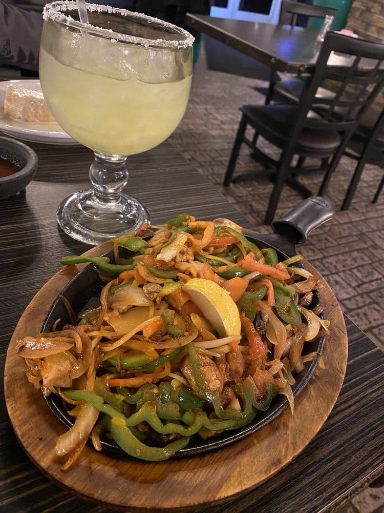 El Molcajete Mexican Grill