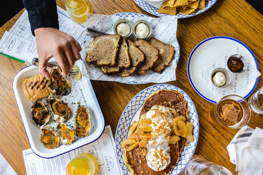 Swift Tavern - Wrigleyville