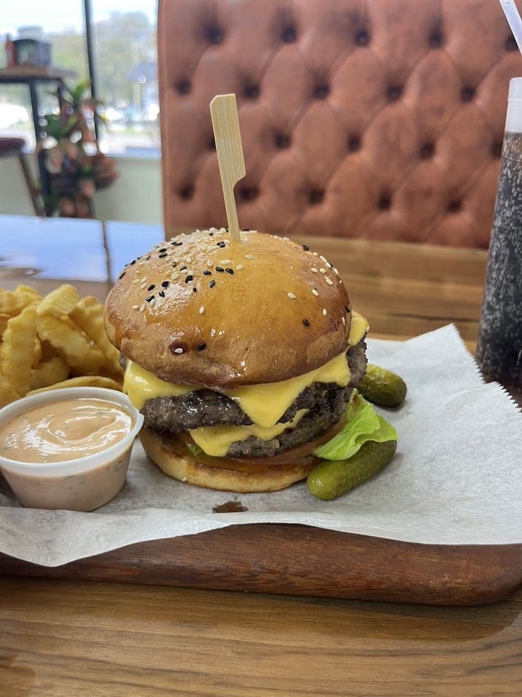 Edessa Burger Pizza