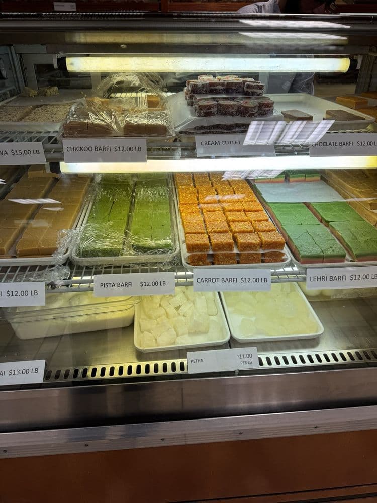Tahoora Sweets & Bakery