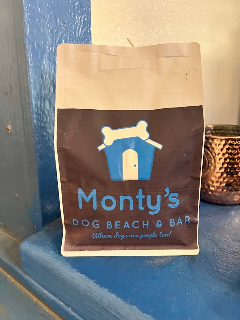 Monty’s Dog Beach & Bar - Long Beach Avatar