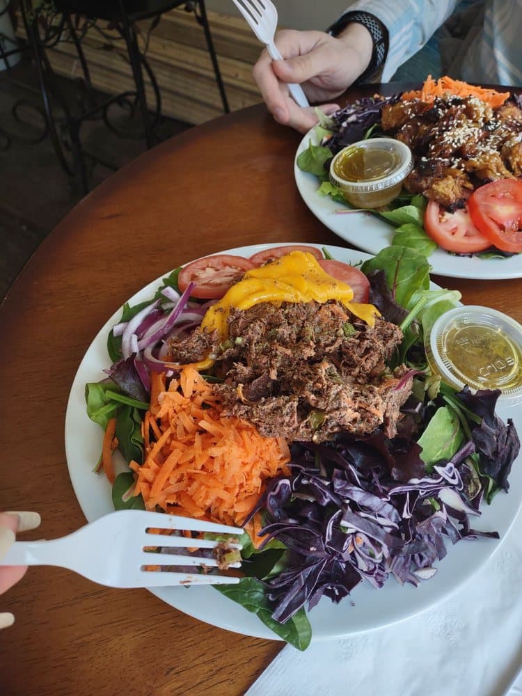 Subia's Vegan Cafe