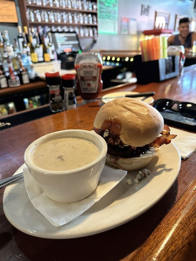 Stones Pub and Eatery