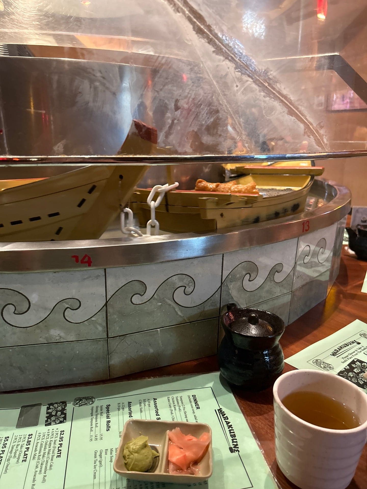 Warakubune Sushi Restaurant