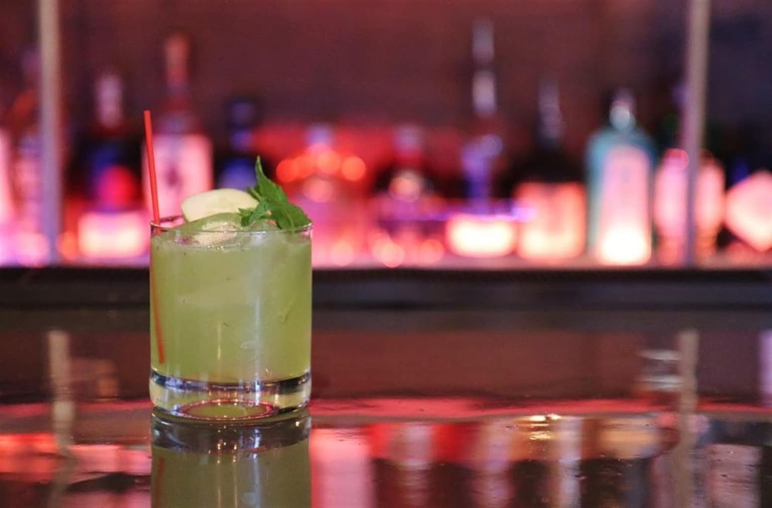 Santé Cocktail Lounge