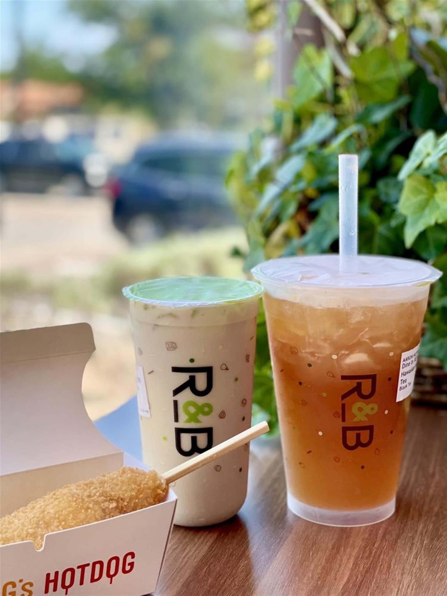 Ssong’s Hot Dog and R&B Tea Addison