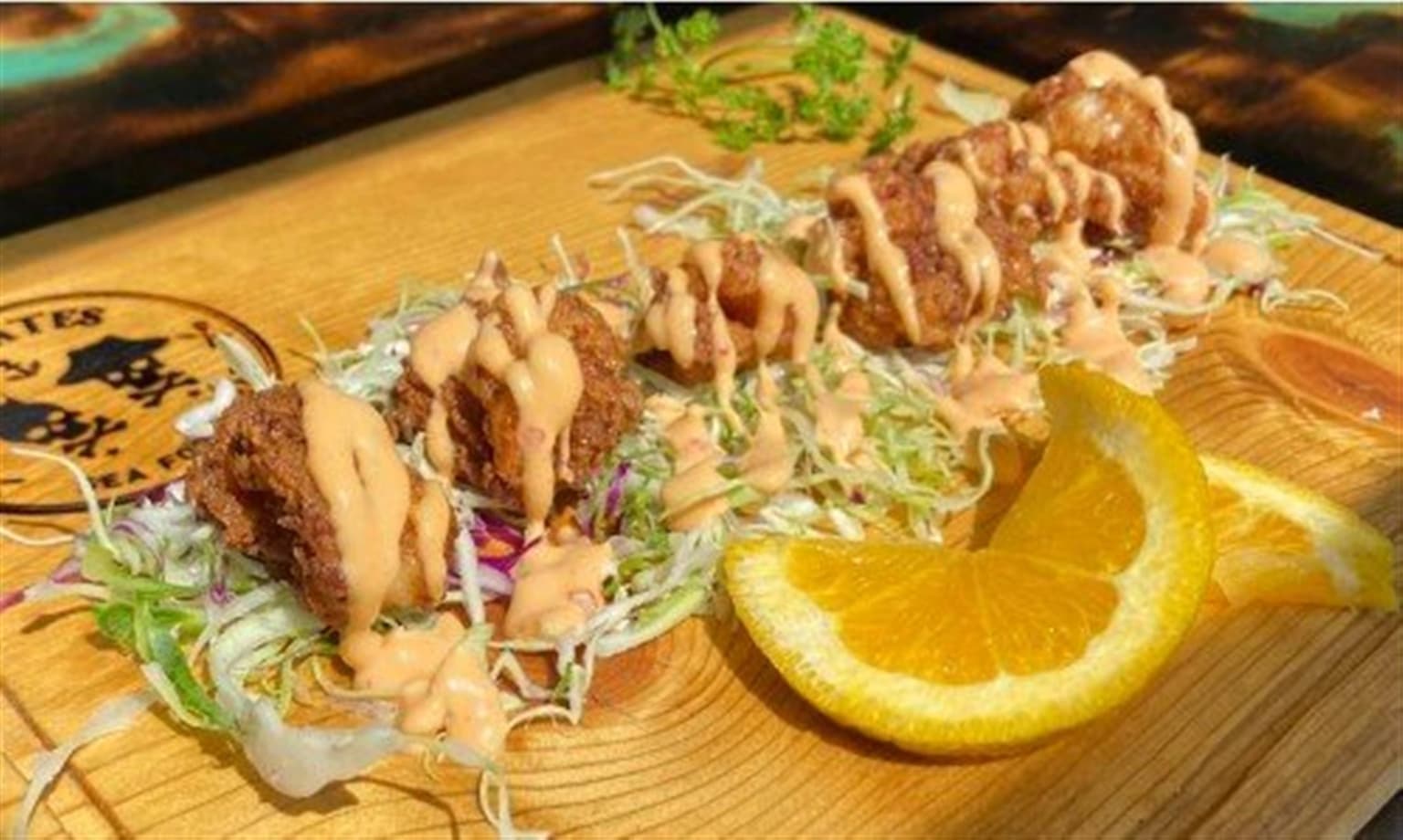 Los Cuates Seafood and Bar