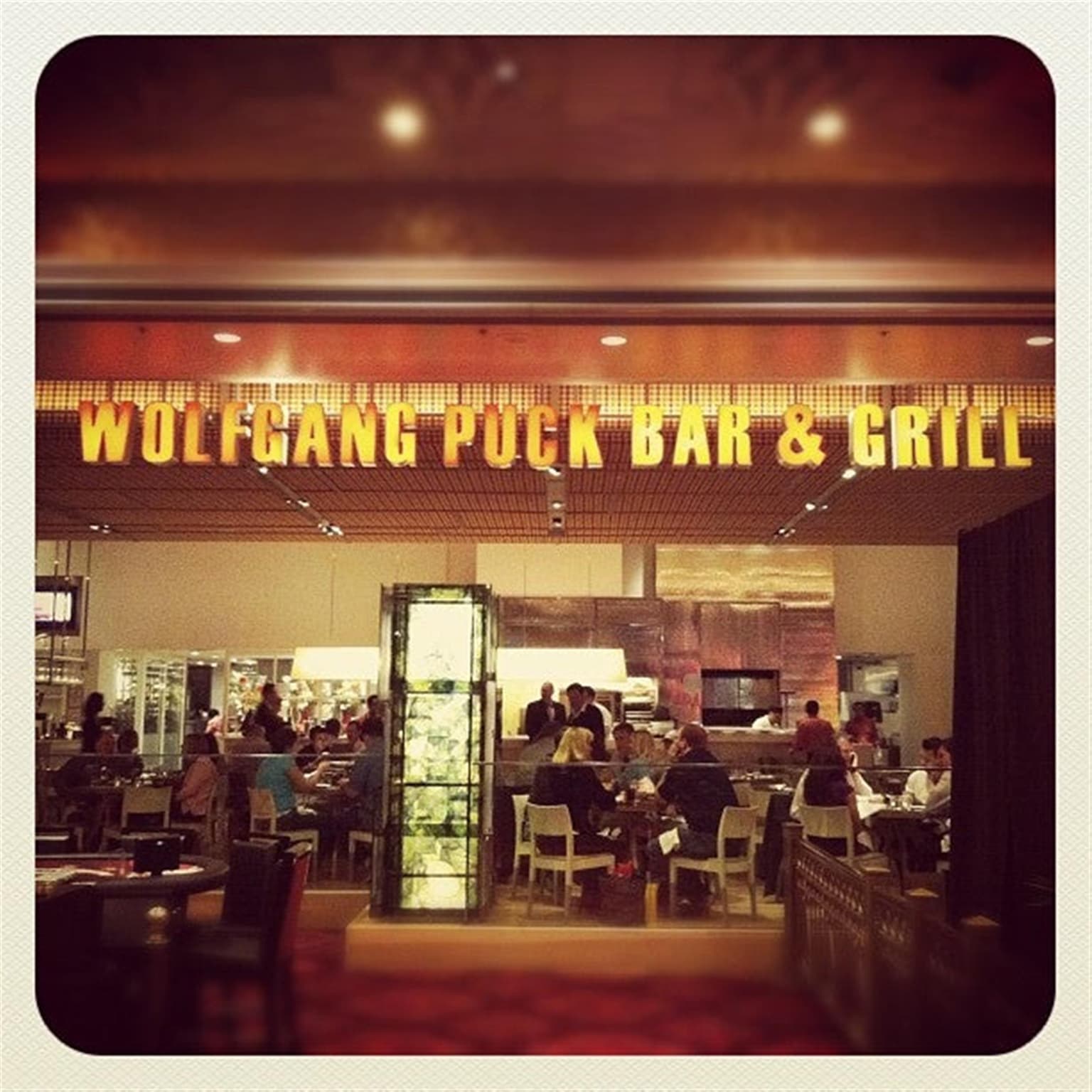 Wolfgang Puck Bar & Grill