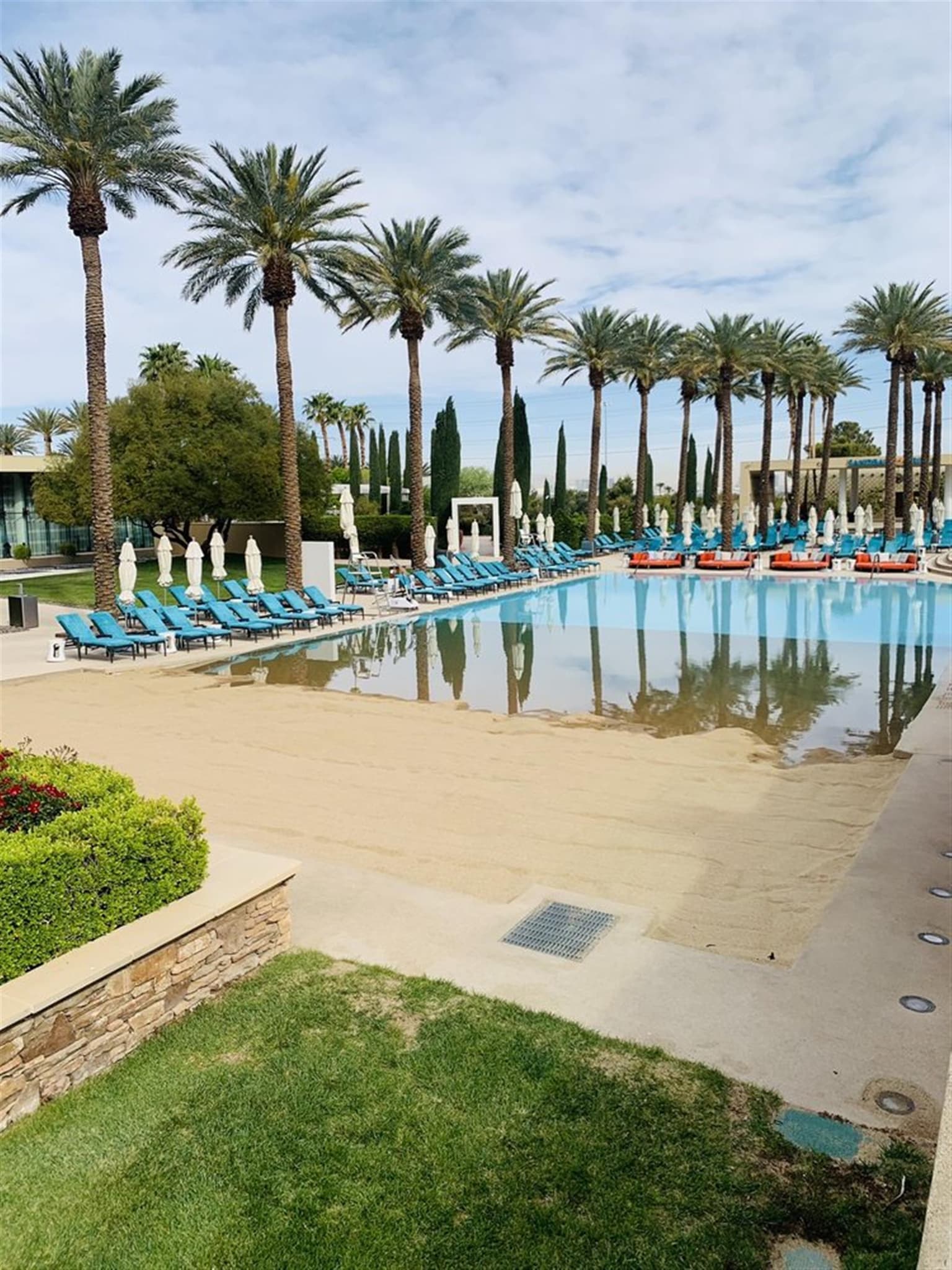 The Pool Backyard - Green Valley Ranch Resort, Casino & Spa