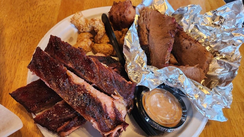 Hank's Catfish & BBQ