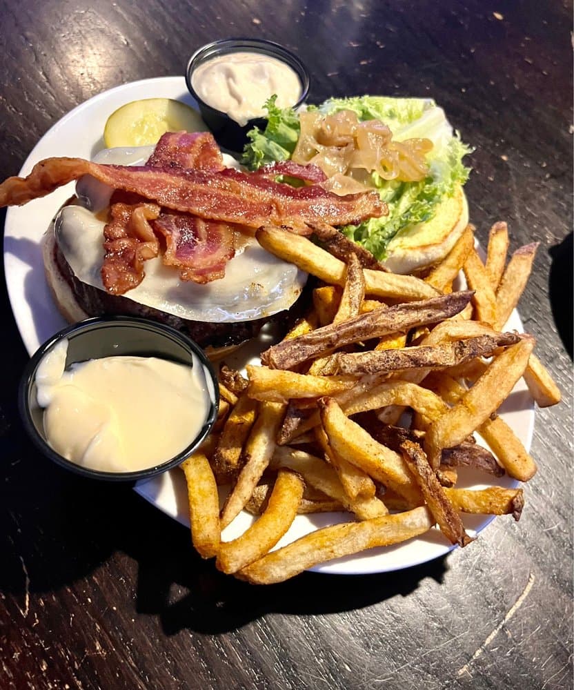 Ramparts Tavern & Grill