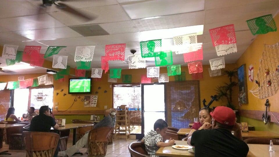 La Roca Pescados Y Mariscos