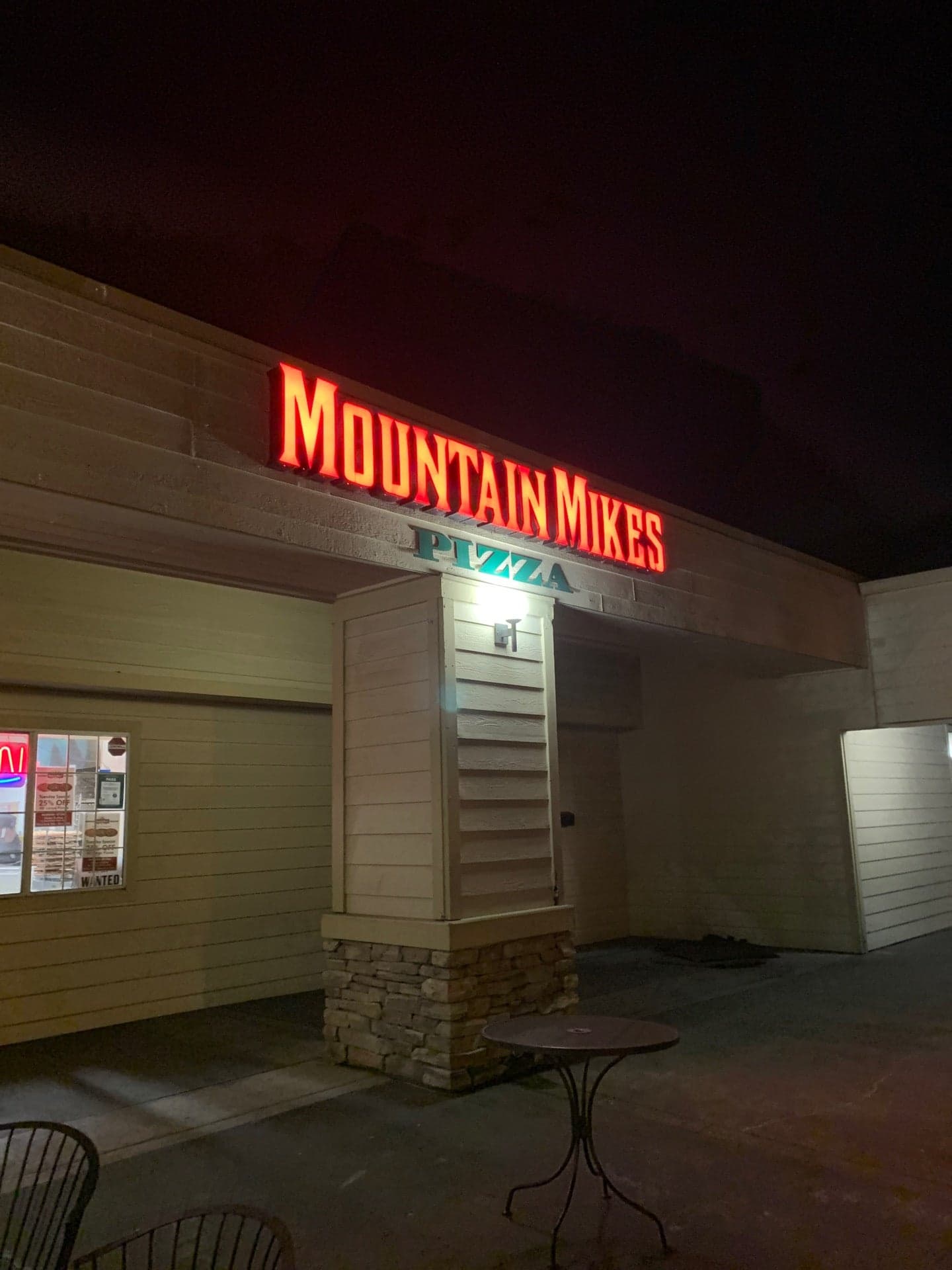 Mountain Mike's Pizza